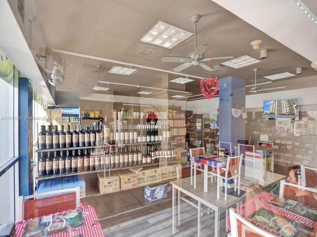 18051 Biscayne Blvd # 304, Aventura FL 33160 — 45