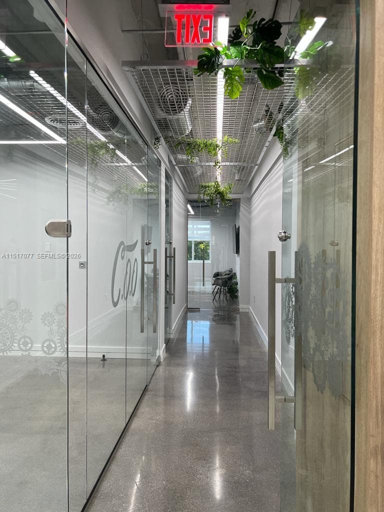 2550 NW 100th Ave, Doral FL 33172 — 14