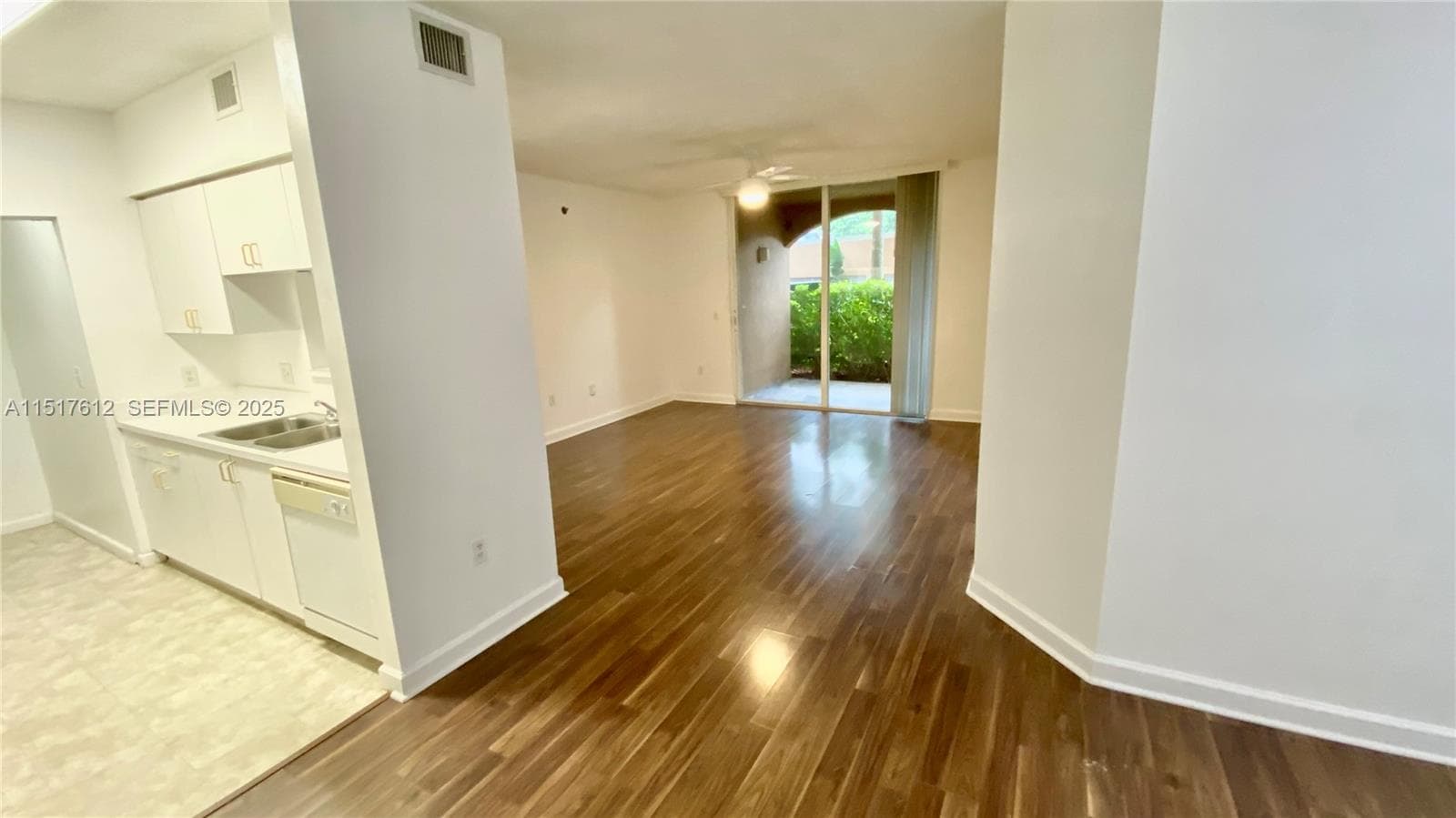 19901 E Country Club Dr # 2103, Aventura FL 33180 — 2