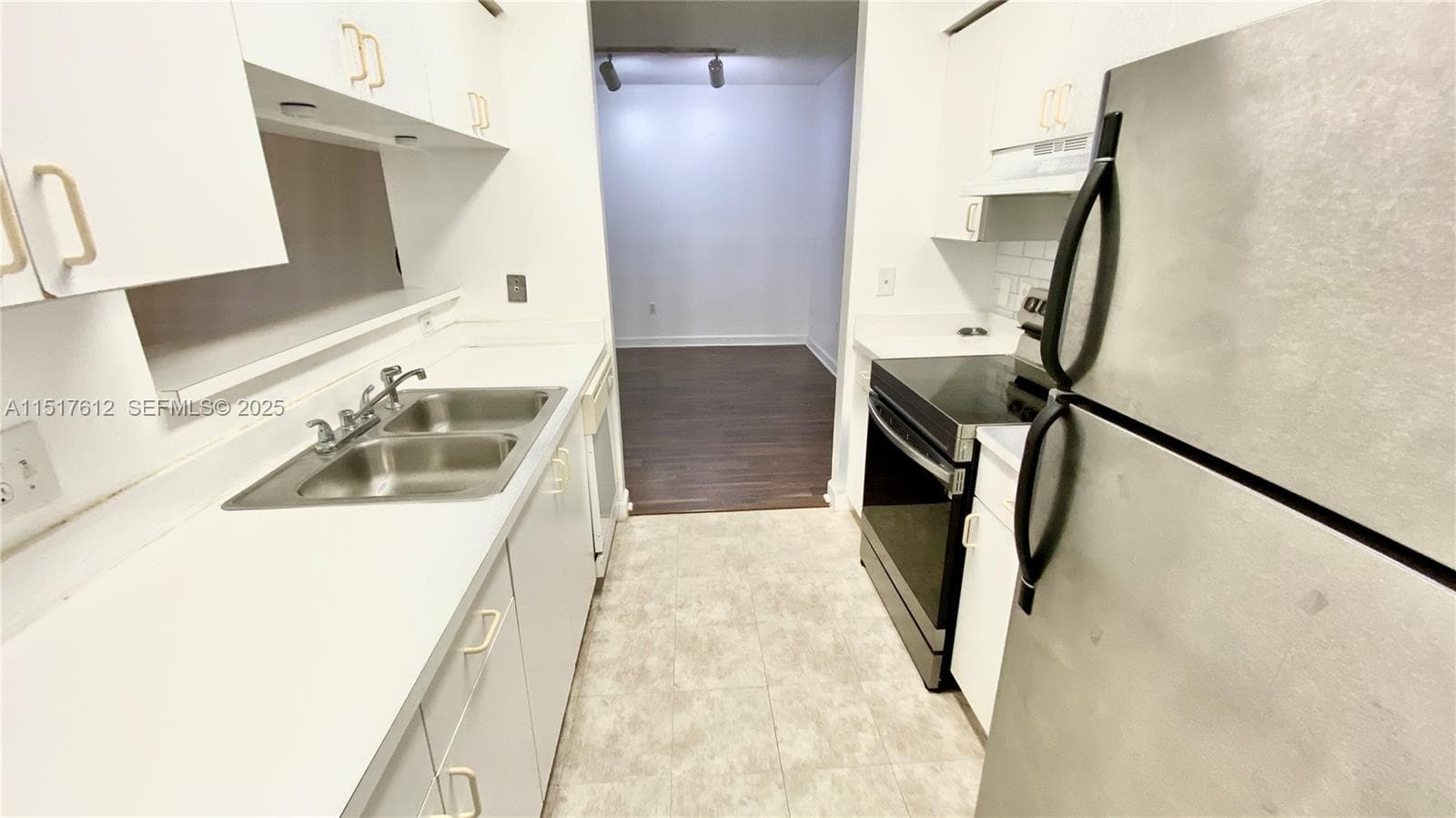 19901 E Country Club Dr # 2103, Aventura FL 33180 — 8