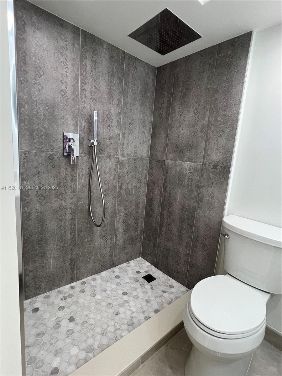 Winston Towers 400 Condo, Sunny Isles Beach, FL — 14