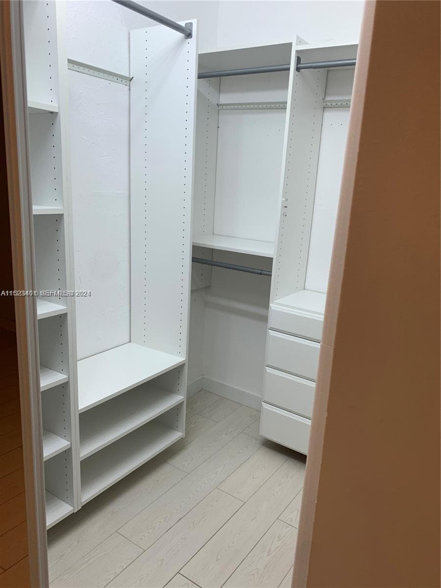 947 Lenox Ave # 204, Miami Beach FL 33139 — 11