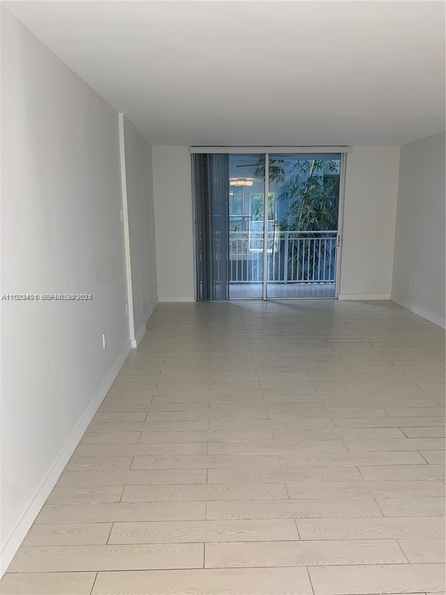 947 Lenox Ave # 204, Miami Beach FL 33139 — 19