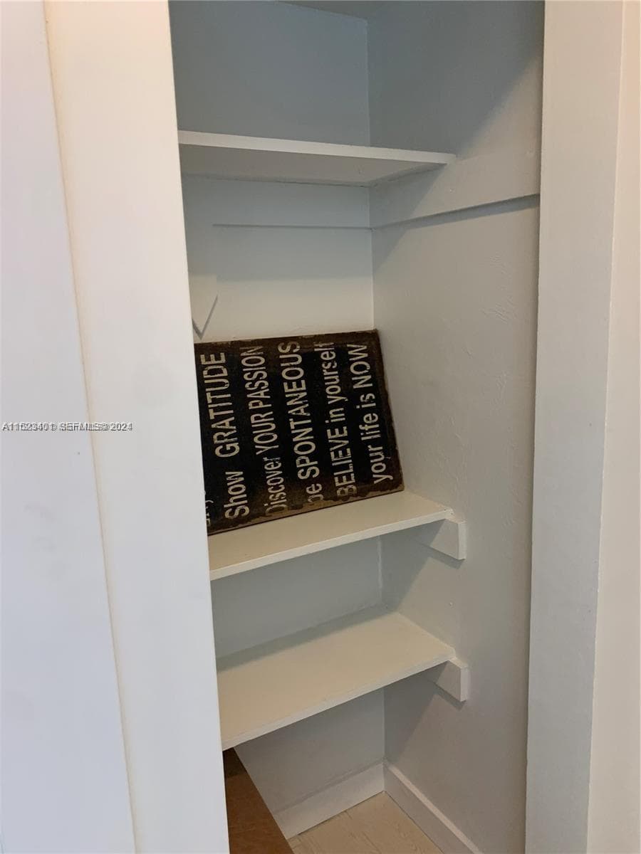947 Lenox Ave # 204, Miami Beach FL 33139 — 8