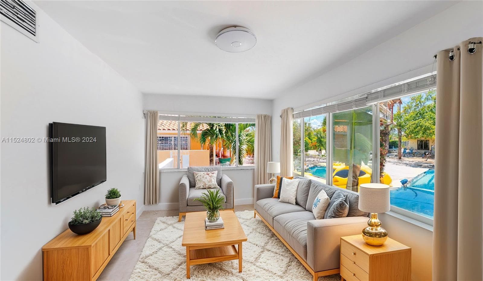 2915 SW 24 TE, Miami FL 33145 — 2