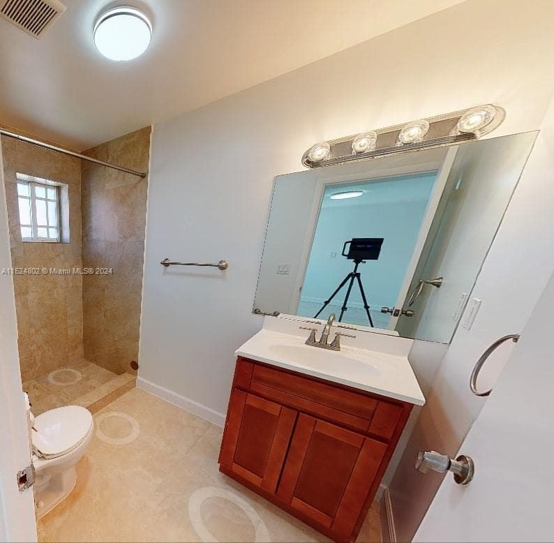 2915 SW 24 TE, Miami FL 33145 — 22
