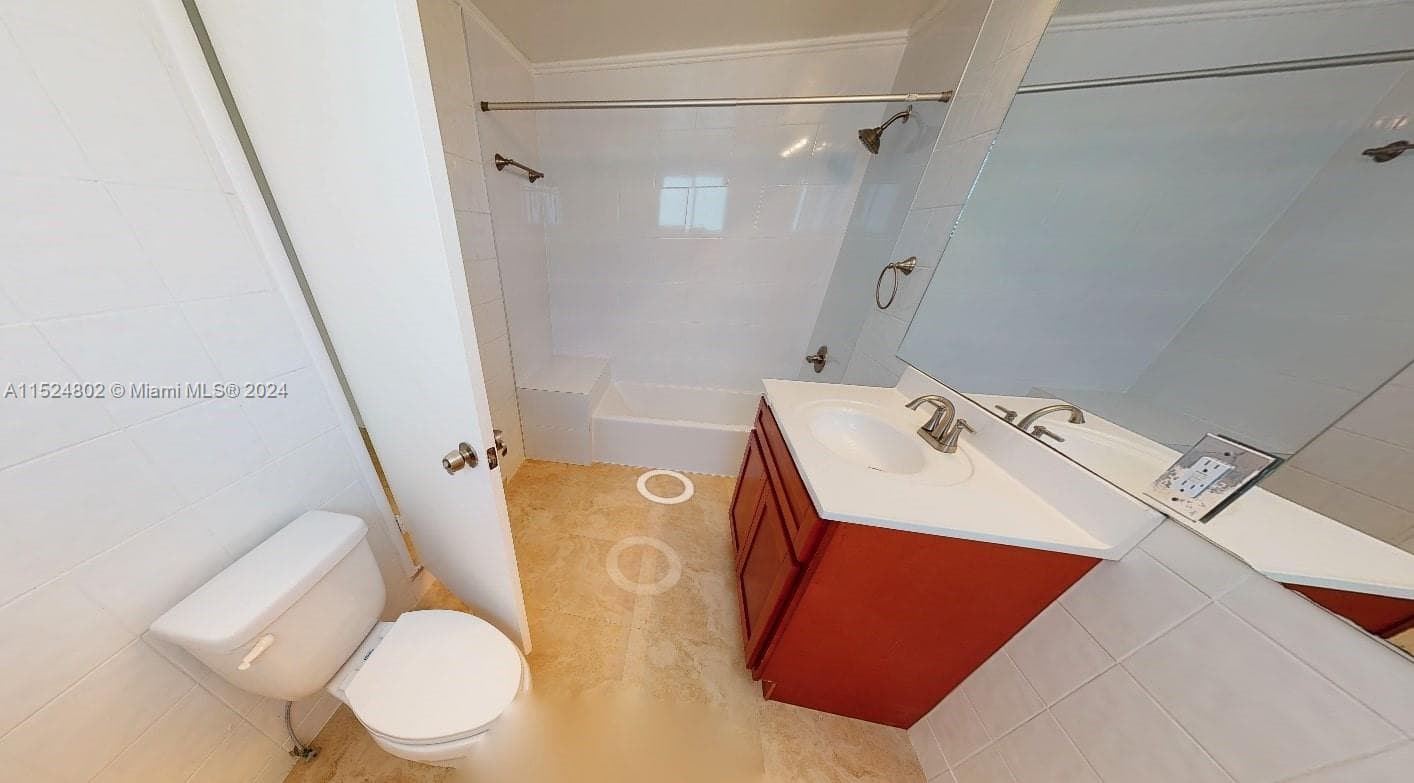 2915 SW 24 TE, Miami FL 33145 — 24