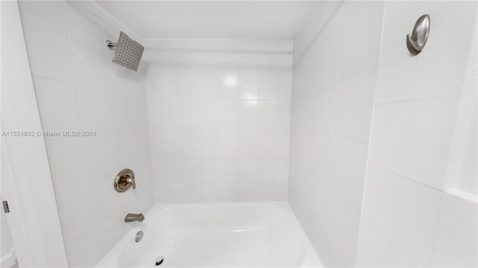 2915 SW 24 TE, Miami FL 33145 — 49