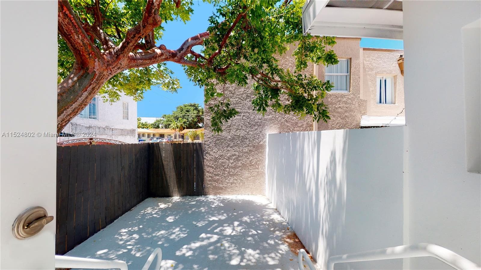 2915 SW 24 TE, Miami FL 33145 — 19