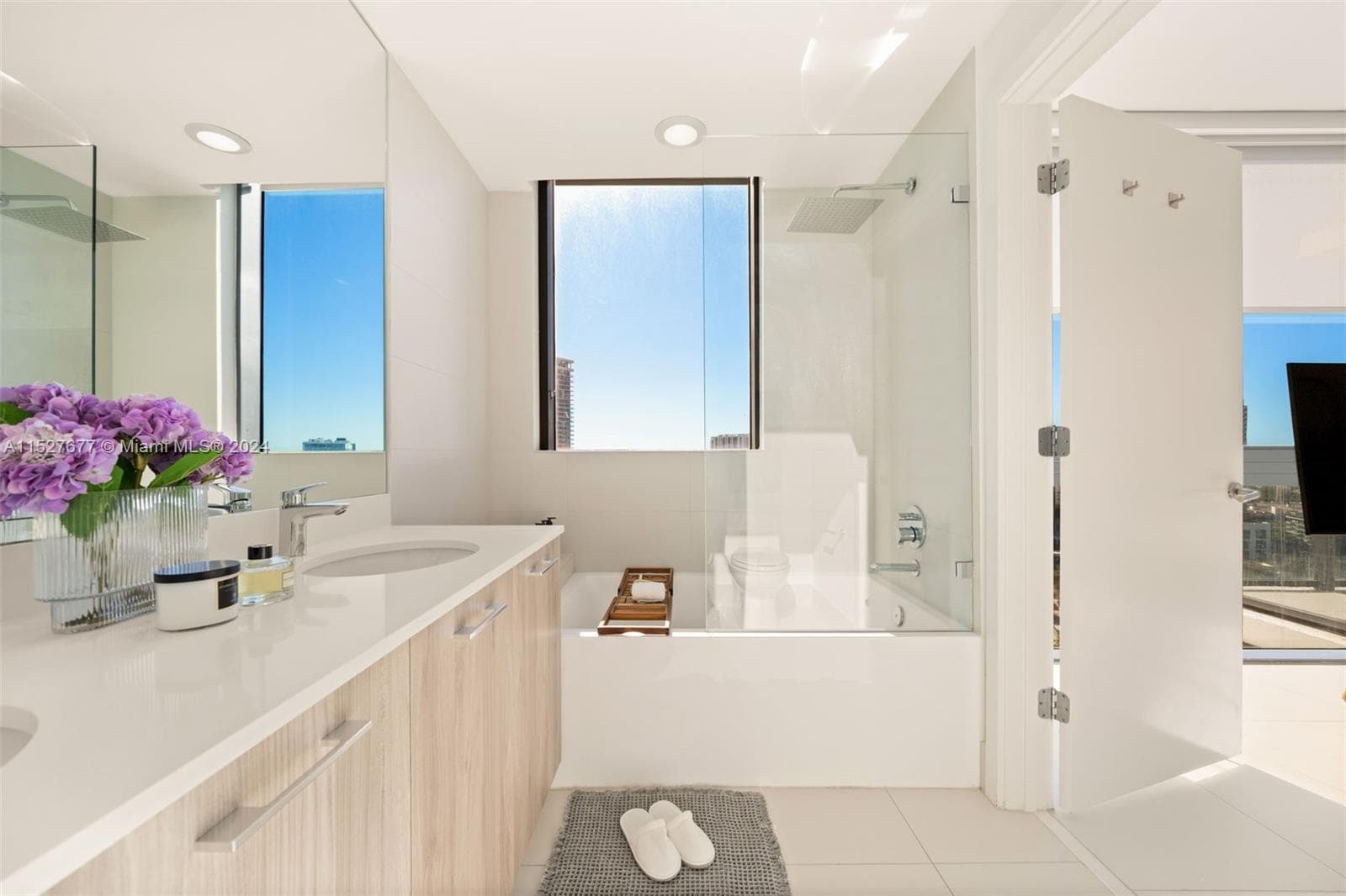501 NE 31st St # 2209, Miami FL 33137 — 16