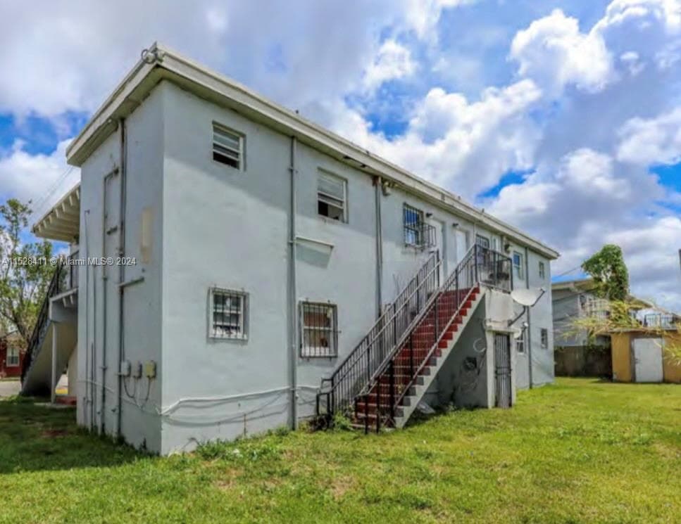 421 NW 12th St, Florida City FL 33034 — 3