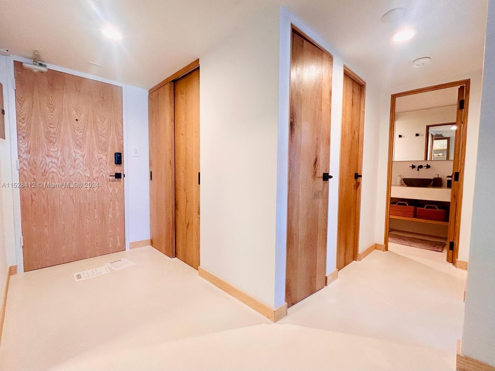 100 Lincoln Rd # 1543, Miami Beach FL 33139 — 13
