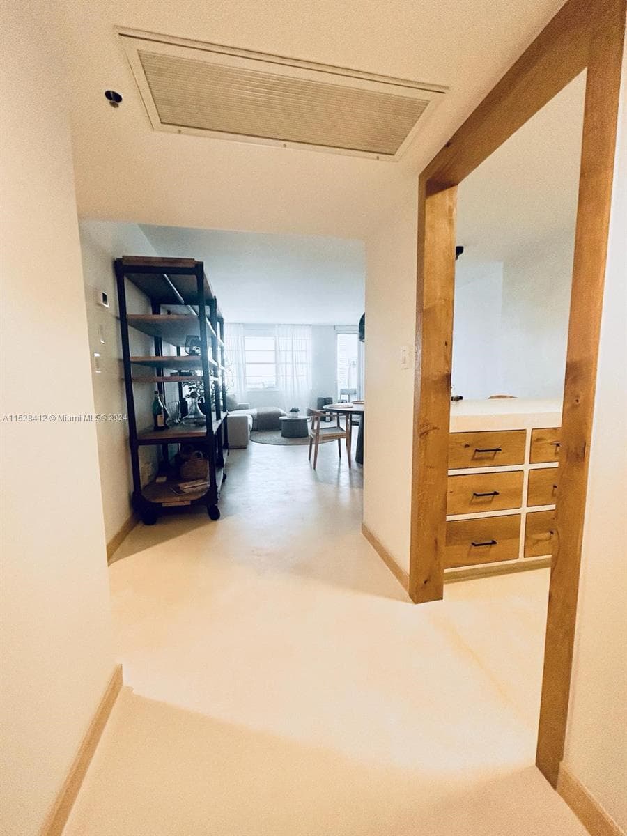 100 Lincoln Rd # 1543, Miami Beach FL 33139 — 12