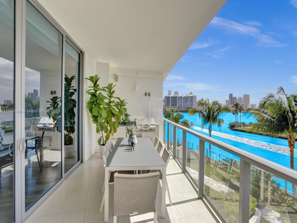 3250 NE 188th St # 207, Aventura FL 33180 — 23