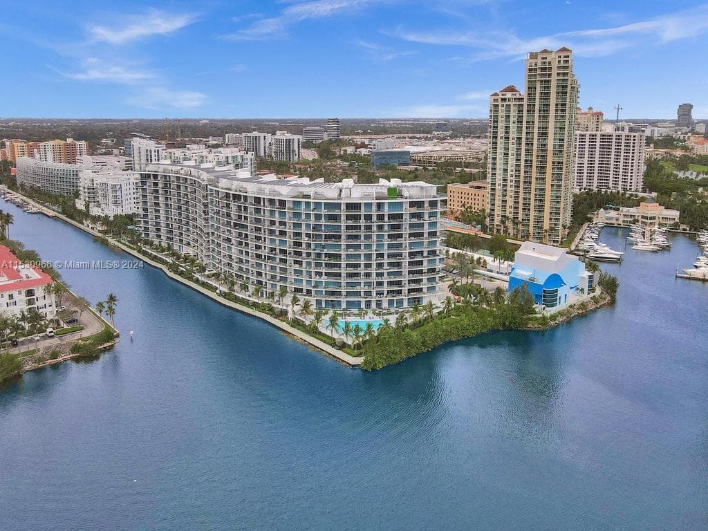 3250 NE 188th St # 207, Aventura FL 33180 — 73