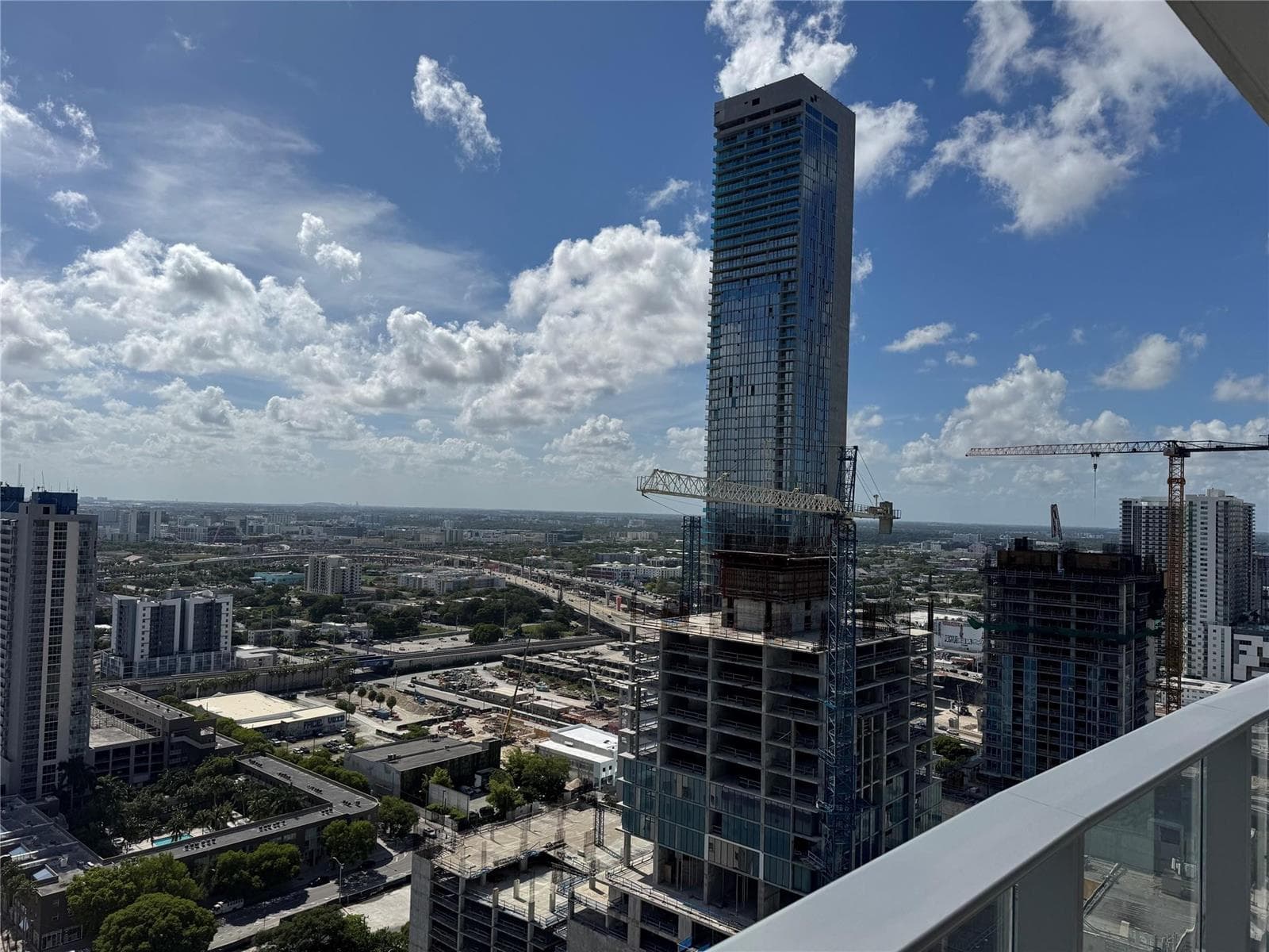 851 NE 1st Avenue # 2606, Miami FL 33132 — 13