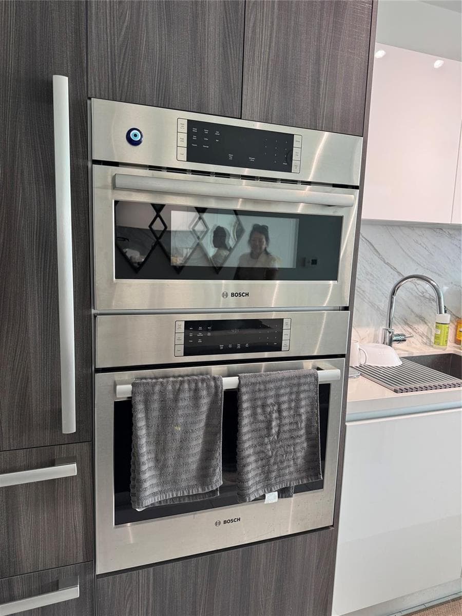 851 NE 1st Avenue # 2606, Miami FL 33132 — 8