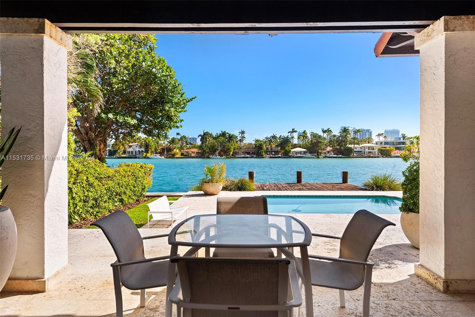527 E Dilido Dr, Miami Beach FL 33139 — 23