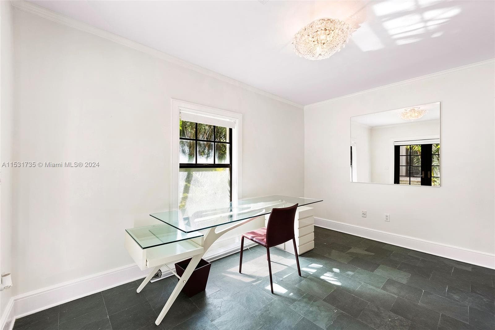 527 E Dilido Dr, Miami Beach FL 33139 — 42