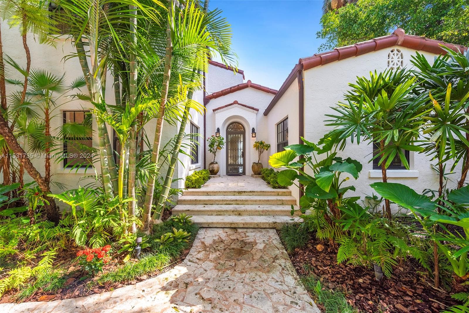 527 E Dilido Dr, Miami Beach FL 33139 — 9