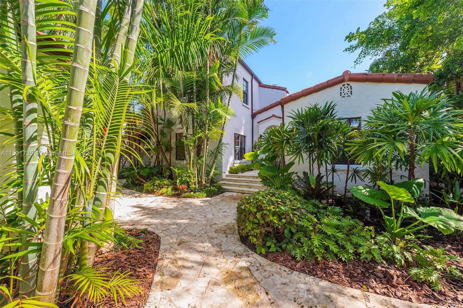 527 E Dilido Dr, Miami Beach FL 33139 — 50