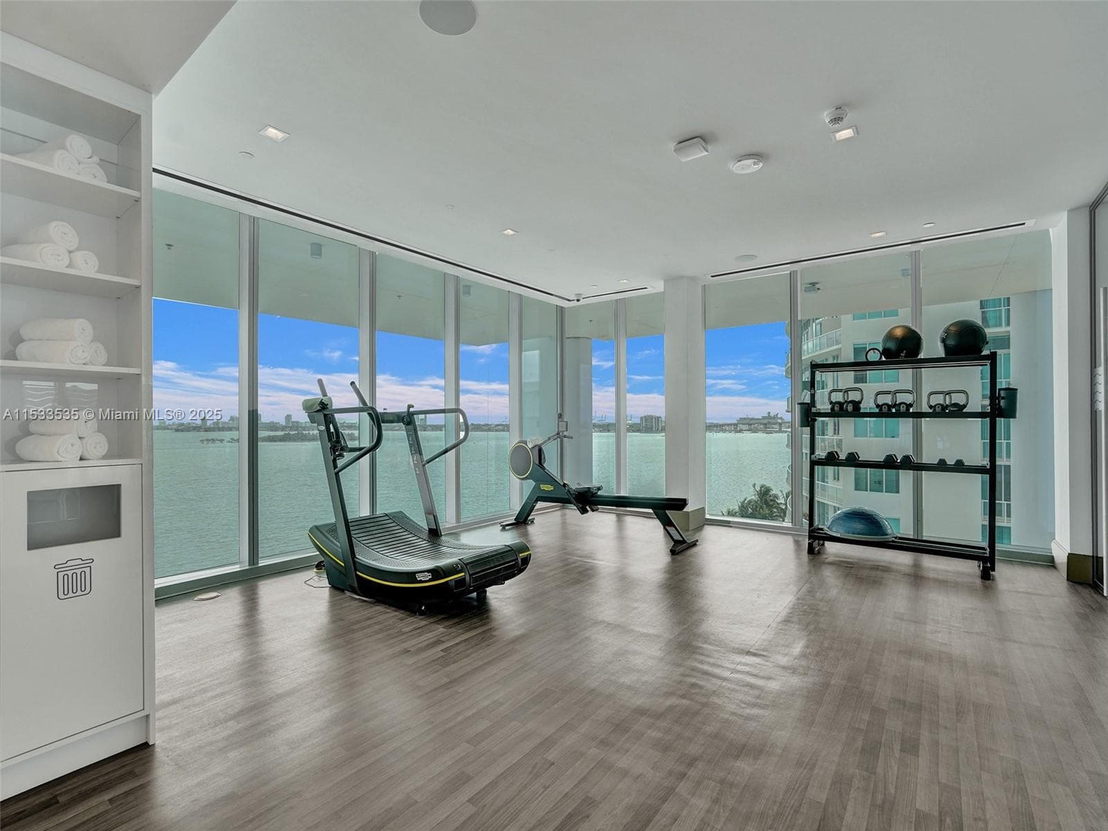 700 NE 26th Ter # 3505, Miami FL 33137 — 35