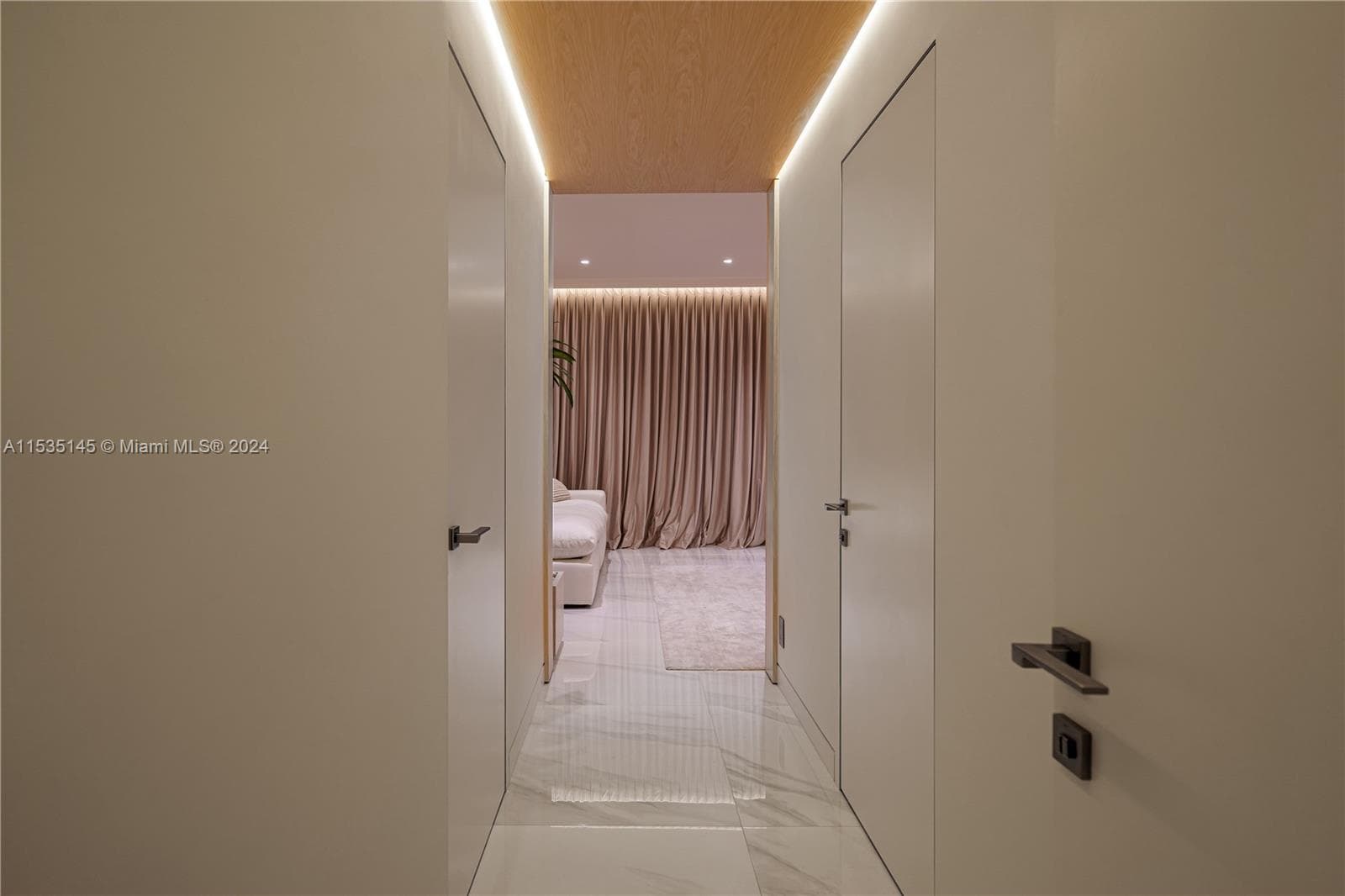 19115 Fisher Island Dr # 19115, Miami Beach FL 33109 — 24