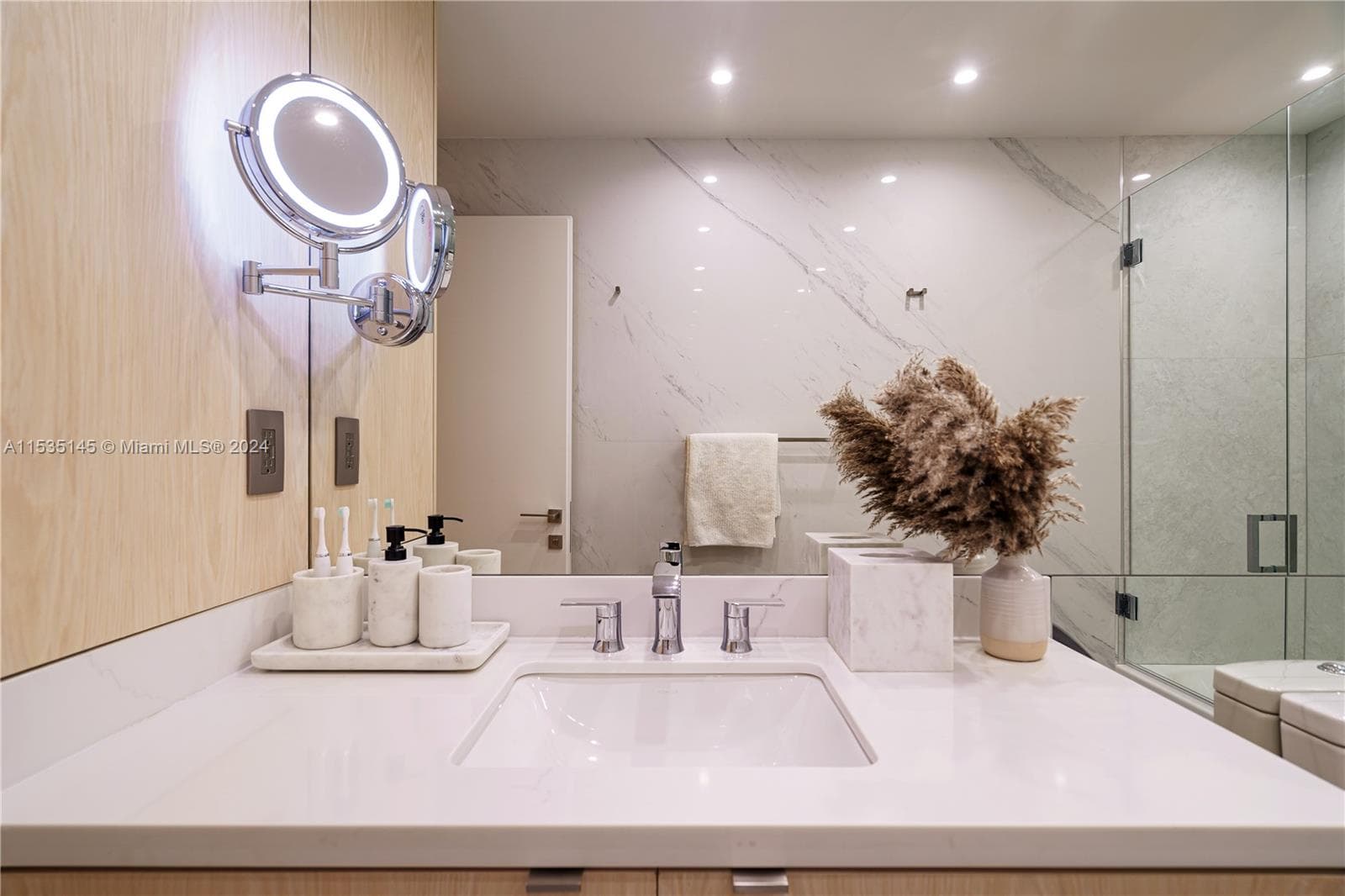 19115 Fisher Island Dr # 19115, Miami Beach FL 33109 — 31