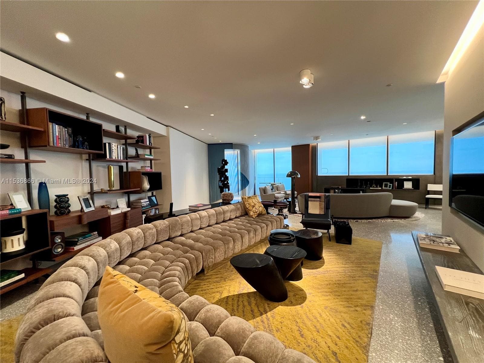 18555 Collins Ave # 3501, Sunny Isles Beach FL 33160 — 28