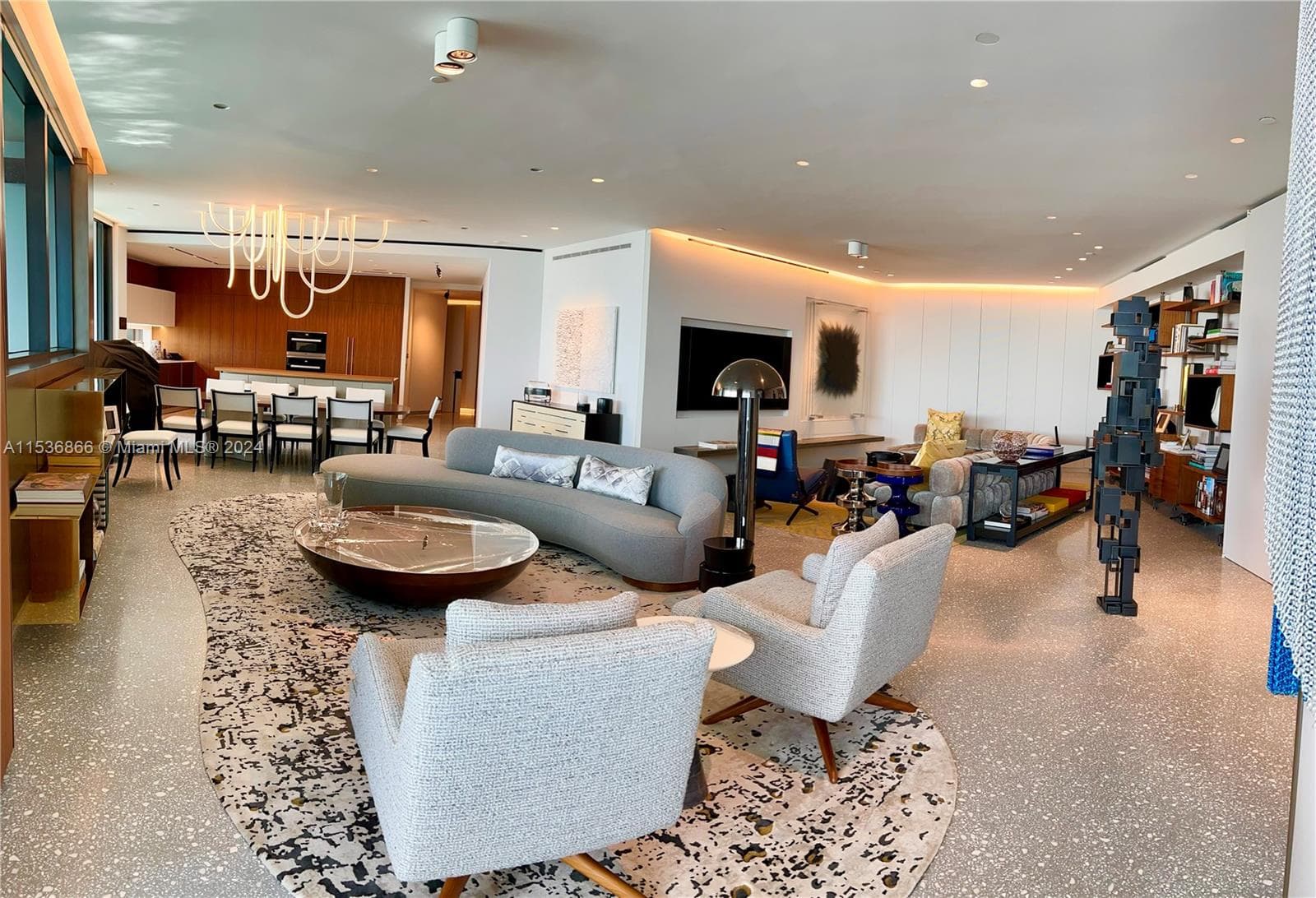 18555 Collins Ave # 3501, Sunny Isles Beach FL 33160 — 25