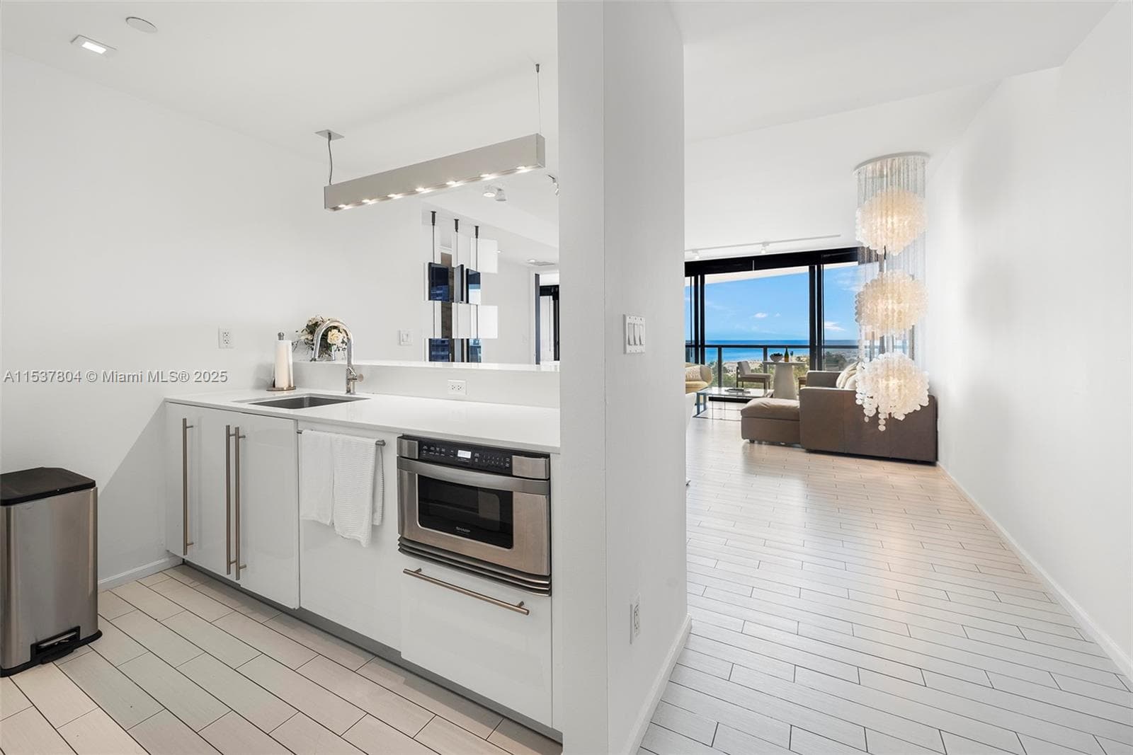 2201 Collins Ave # 814, Miami Beach FL 33139 — 13
