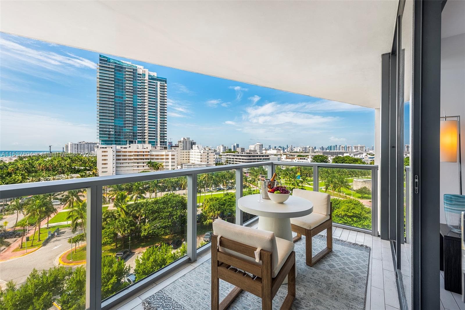 2201 Collins Ave # 814, Miami Beach FL 33139 — 29