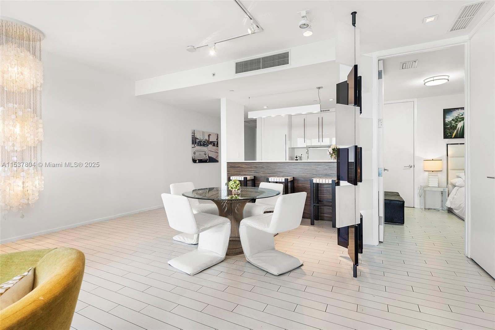 2201 Collins Ave # 814, Miami Beach FL 33139 — 4