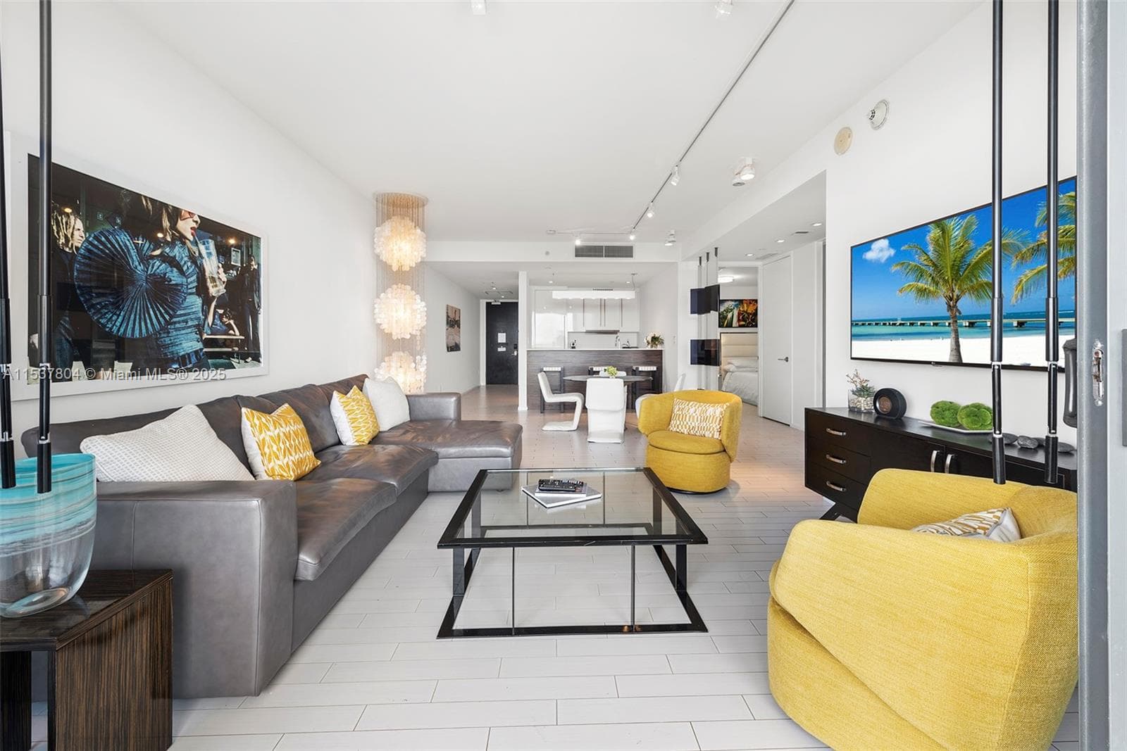 2201 Collins Ave # 814, Miami Beach FL 33139 — 8