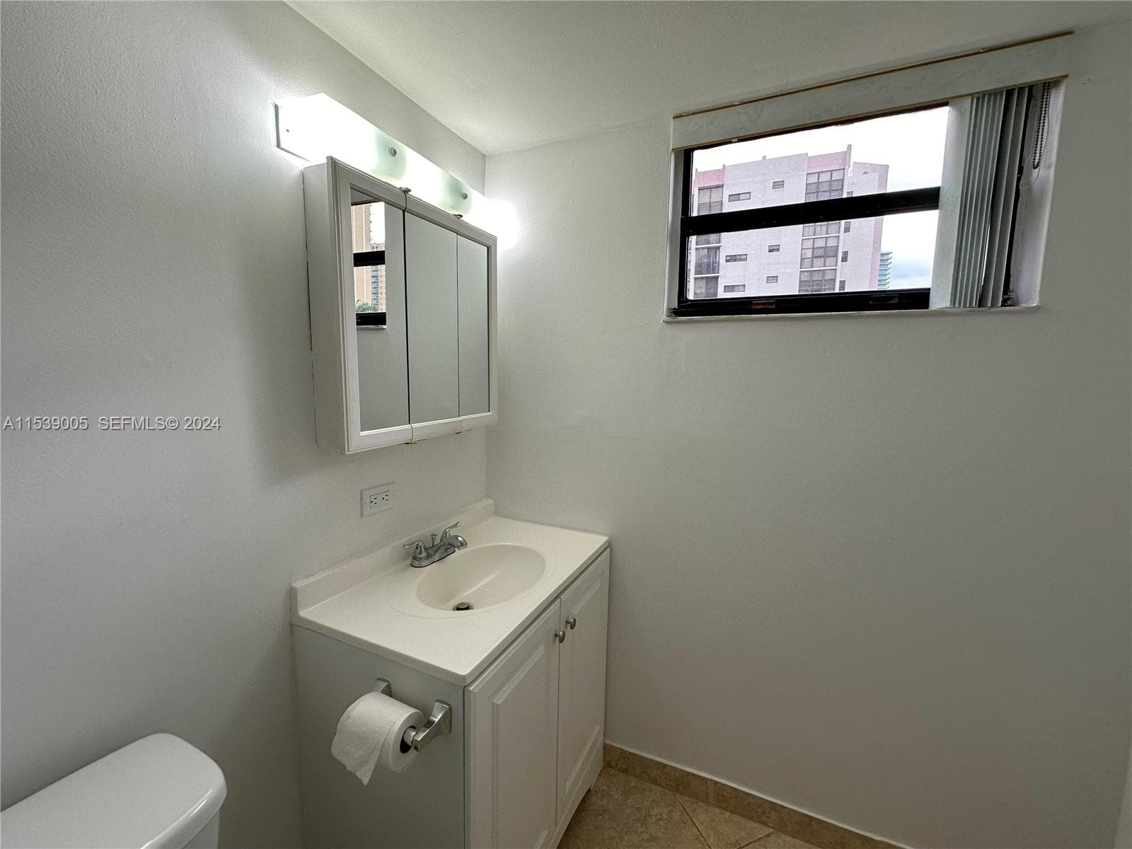 17021 N Bay Rd # 4, Sunny Isles Beach FL 33160 — 14