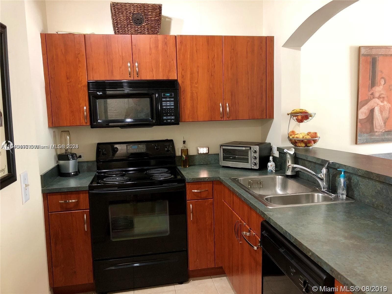 9172 Collins Ave # 13, Surfside FL 33154 — 2
