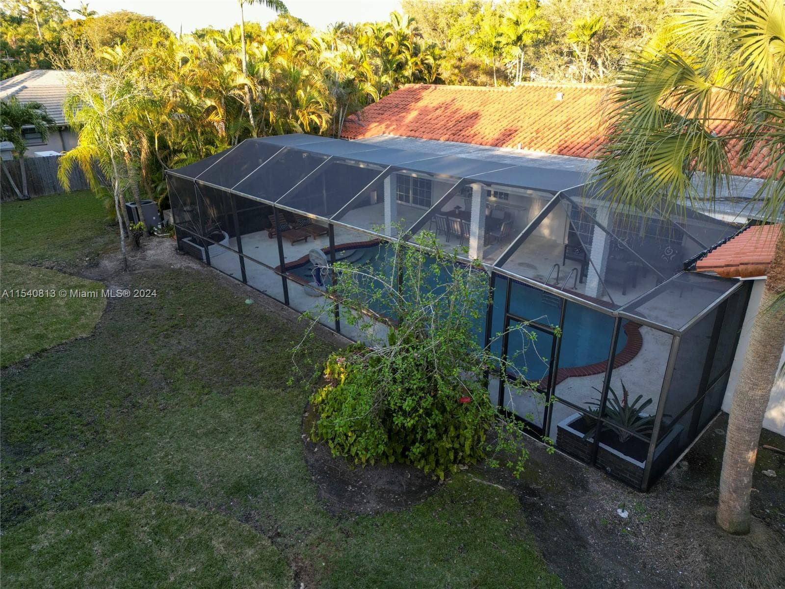 10130 SW 70th Ave, Pinecrest FL 33156 — 75