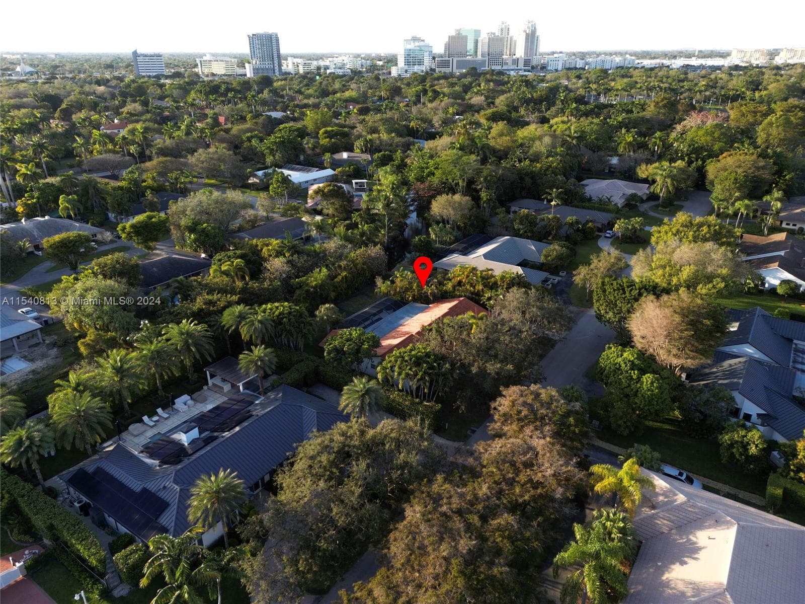 10130 SW 70th Ave, Pinecrest FL 33156 — 70