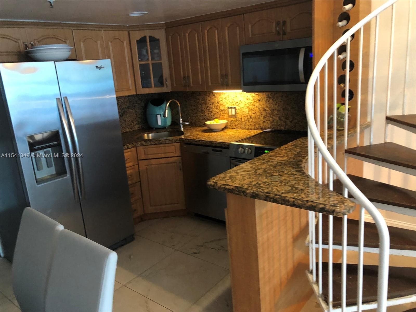 5445 Collins Ave, Miami Beach FL 33140 — 6