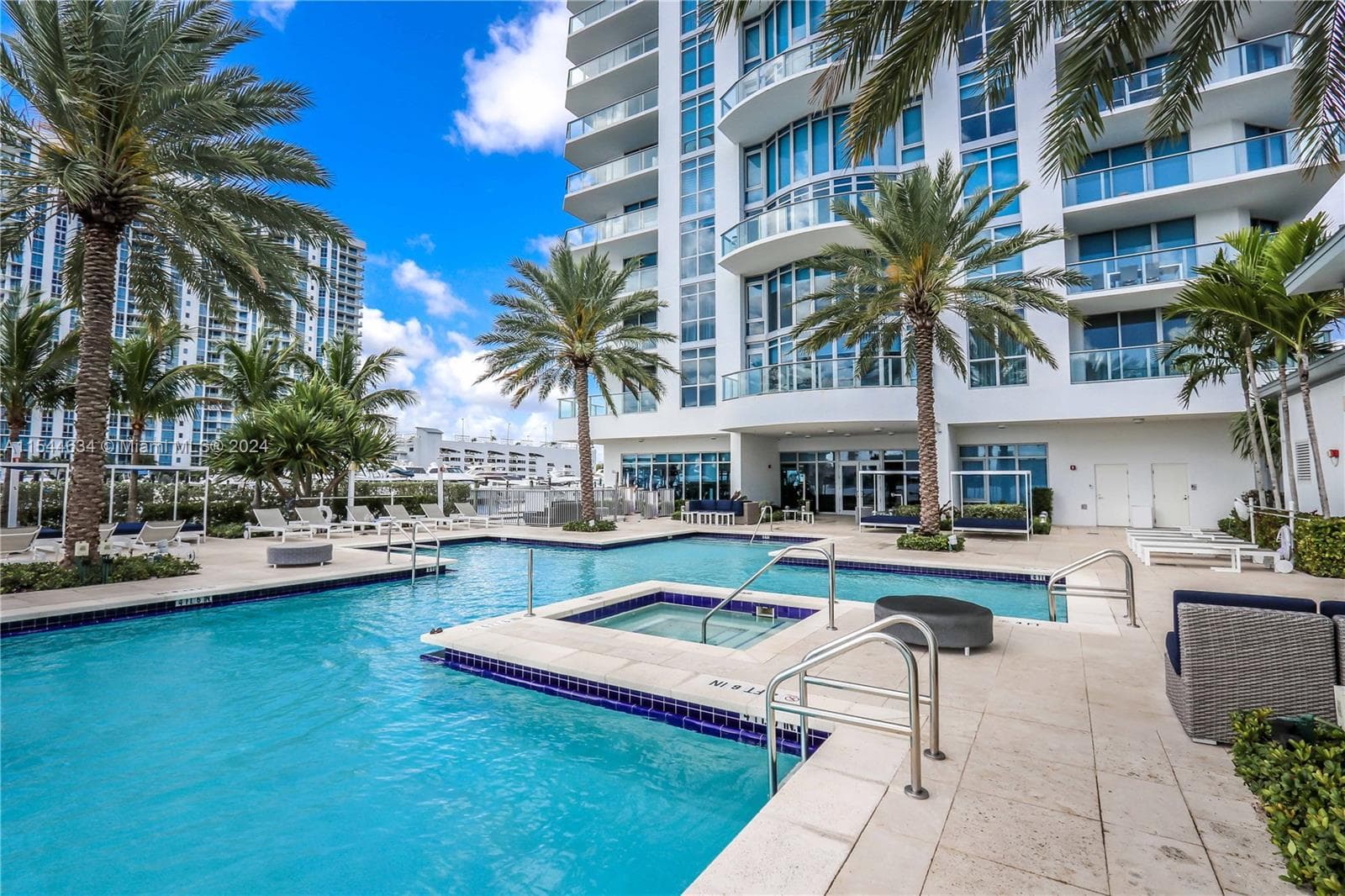17301 Biscayne Blvd # 1201, North Miami Beach FL 33160 — 27