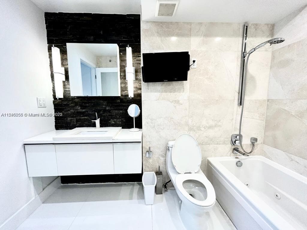 The Decoplage Condo, Miami Beach, FL — 13