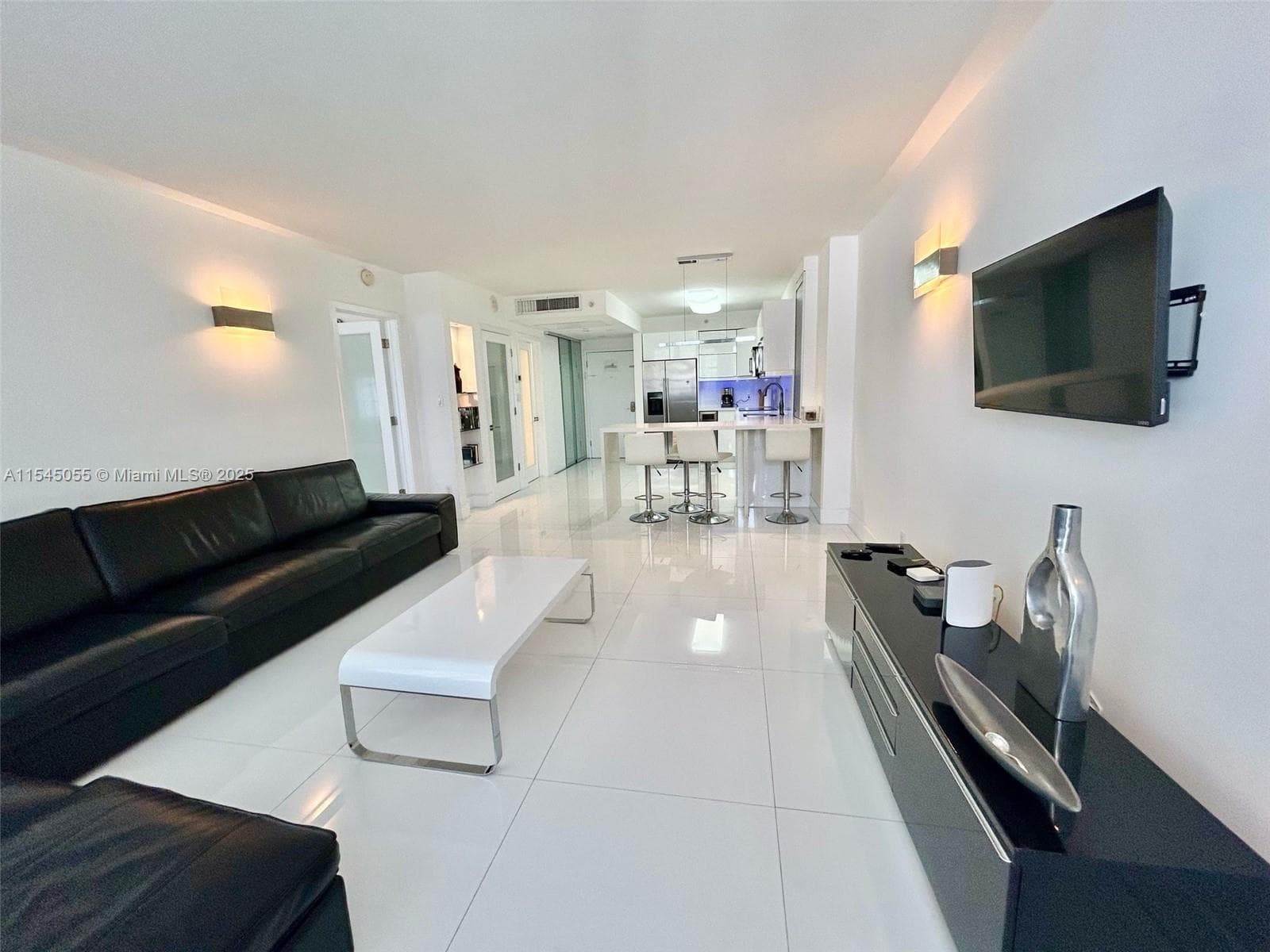 The Decoplage Condo, Miami Beach, FL — 1