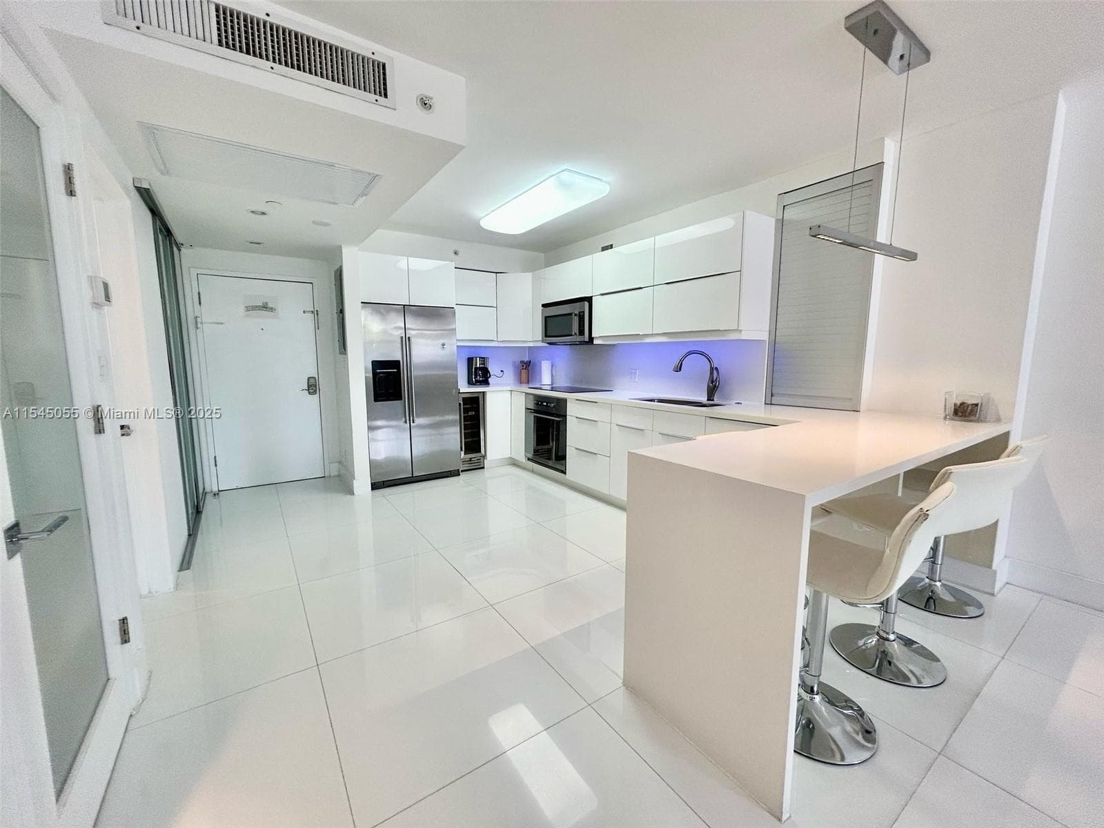 The Decoplage Condo, Miami Beach, FL — 4