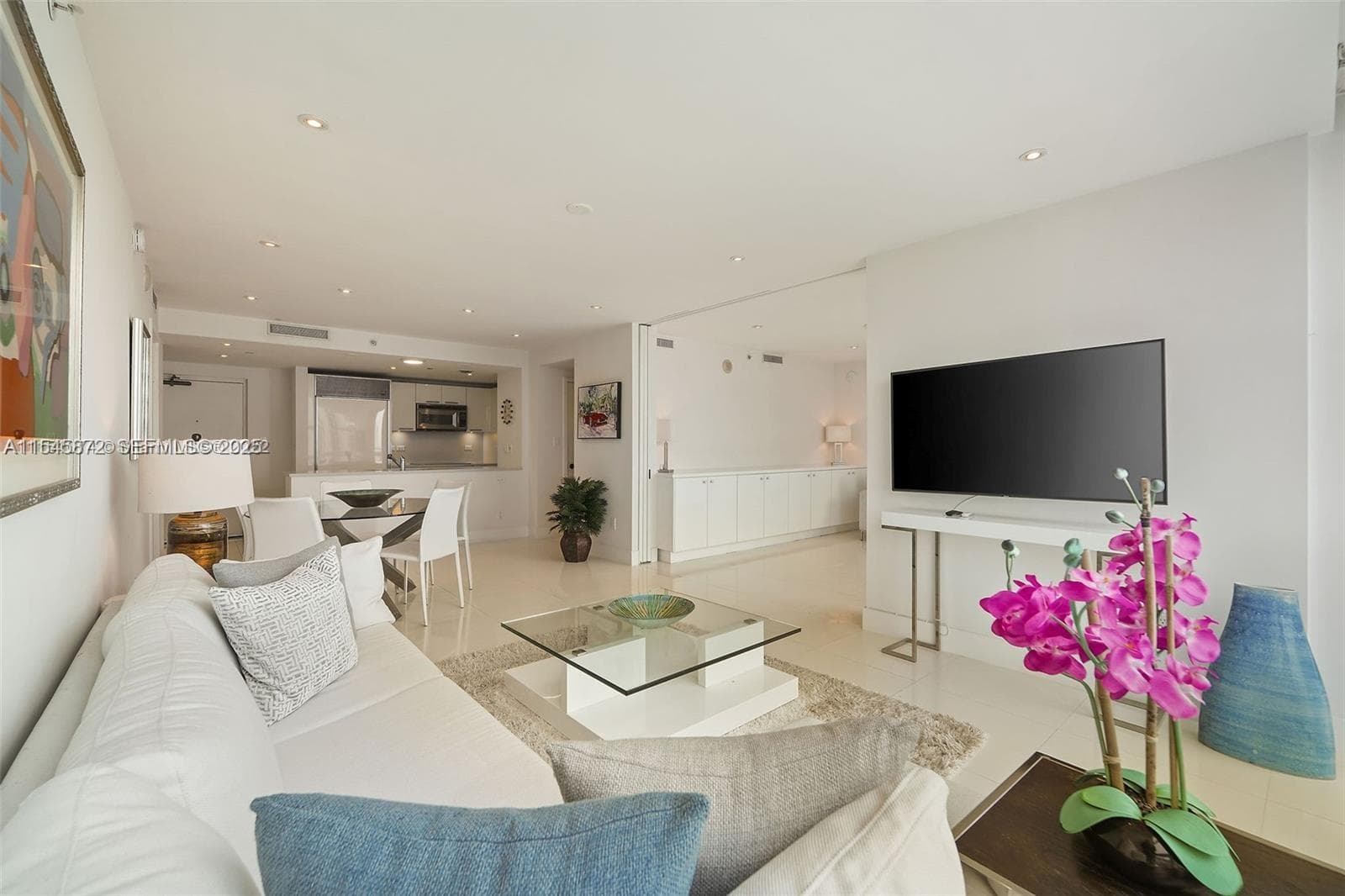 6801 Collins Ave # 1206, Miami Beach FL 33141 — 18