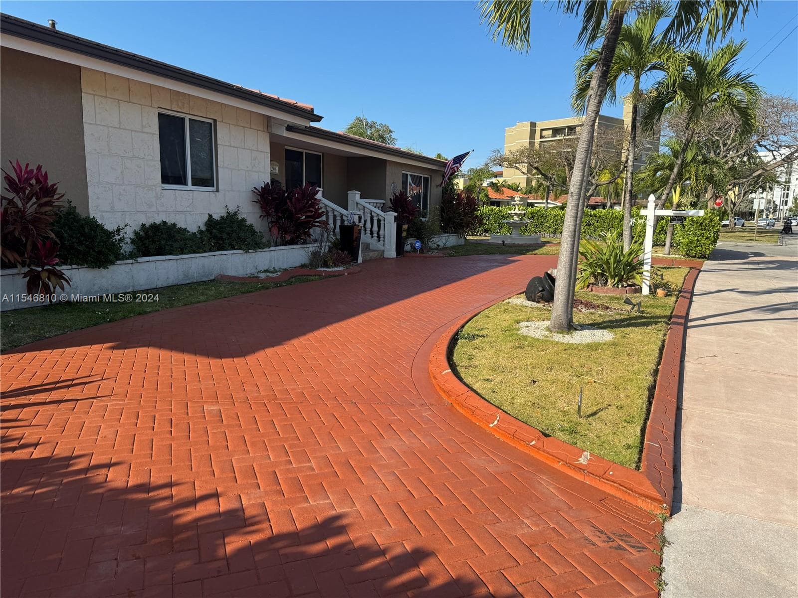 206 Ponce De Leon Blvd, Coral Gables FL 33134 — 2