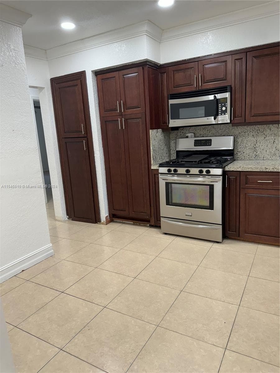 206 Ponce De Leon Blvd, Coral Gables FL 33134 — 15