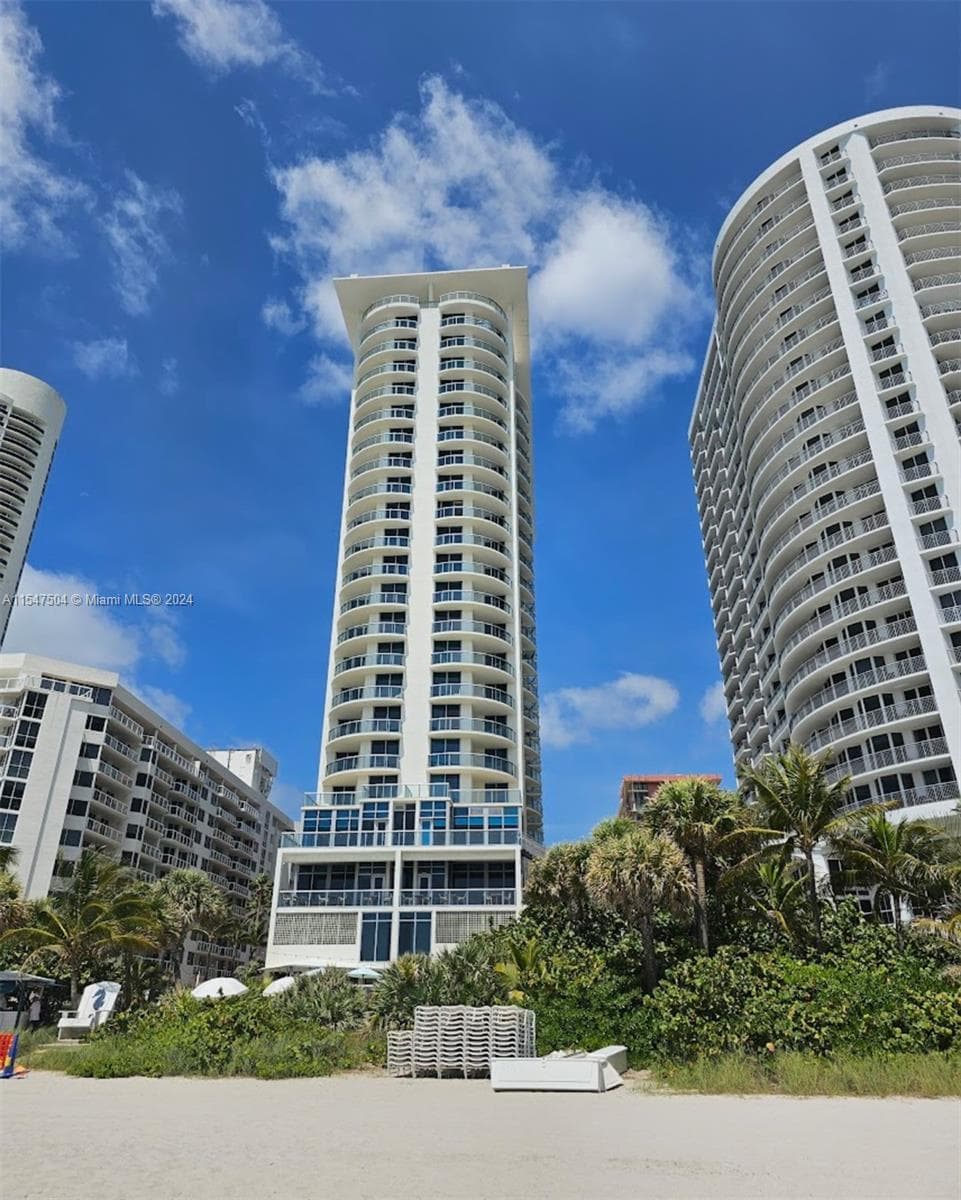 17315 Collins Ave # 1105, Sunny Isles Beach FL 33160 — 11