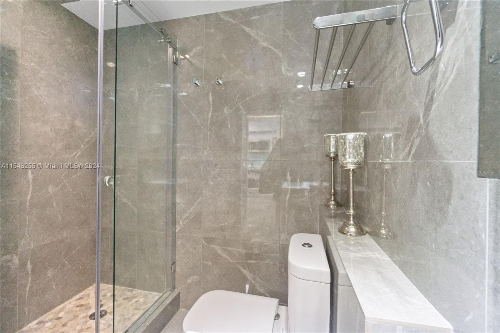100 Lincoln Rd # 1602, Miami Beach FL 33139 — 22