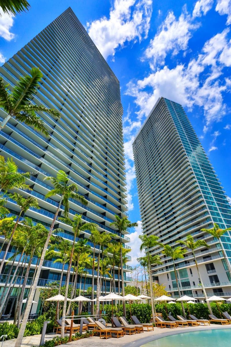 480 NE 31st St # 2202, Miami FL 33137 — 63