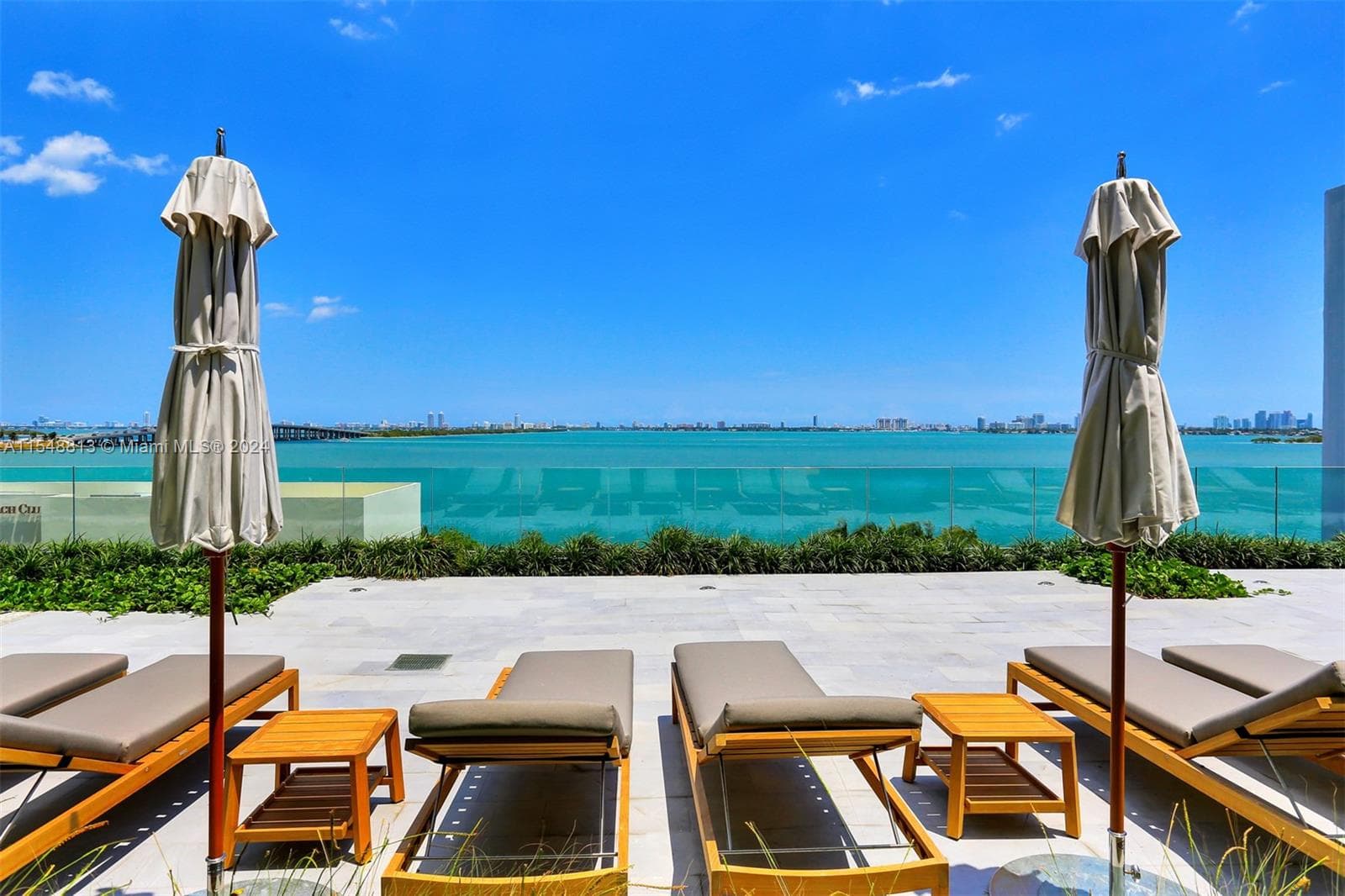 480 NE 31st St # 2202, Miami FL 33137 — 66